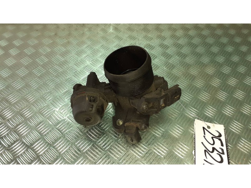 Recambio de caja mariposa para volvo s40 berlina referencia OEM IAM 9647474880  3 PINES