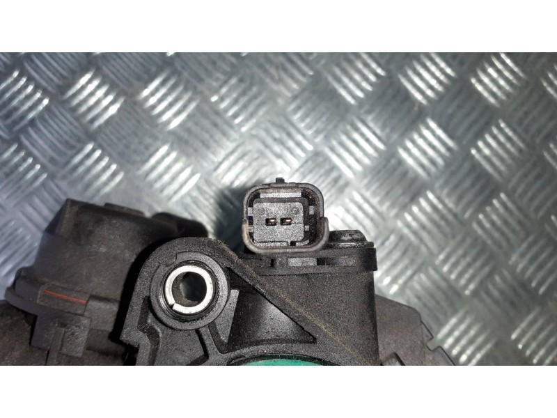 Recambio de caja mariposa para volvo s40 berlina referencia OEM IAM 9647474880  3 PINES