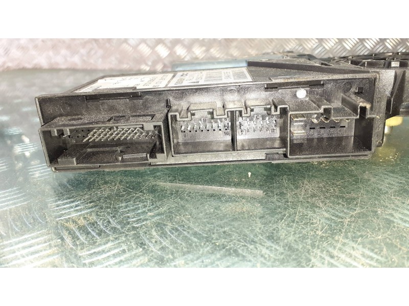 Recambio de mando elevalunas delantero izquierdo para audi a4 berlina (8e) referencia OEM IAM 8E1959801H  0130821765