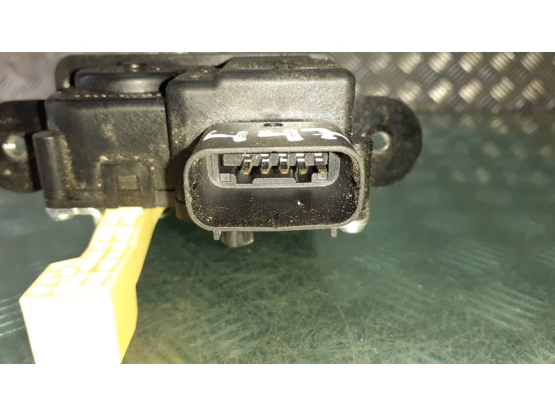 Recambio de cerradura maletero / porton para hyundai ioniq 5 5 referencia OEM IAM 81230G2000  5 PINES