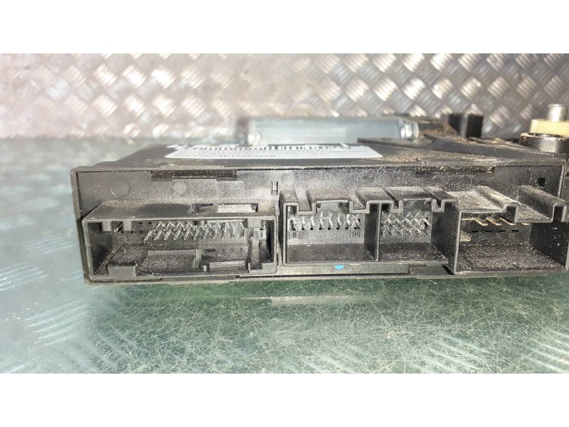 Recambio de motor elevalunas delantero izquierdo para audi a4 berlina (8e) referencia OEM IAM 8E1959802B  0130821764