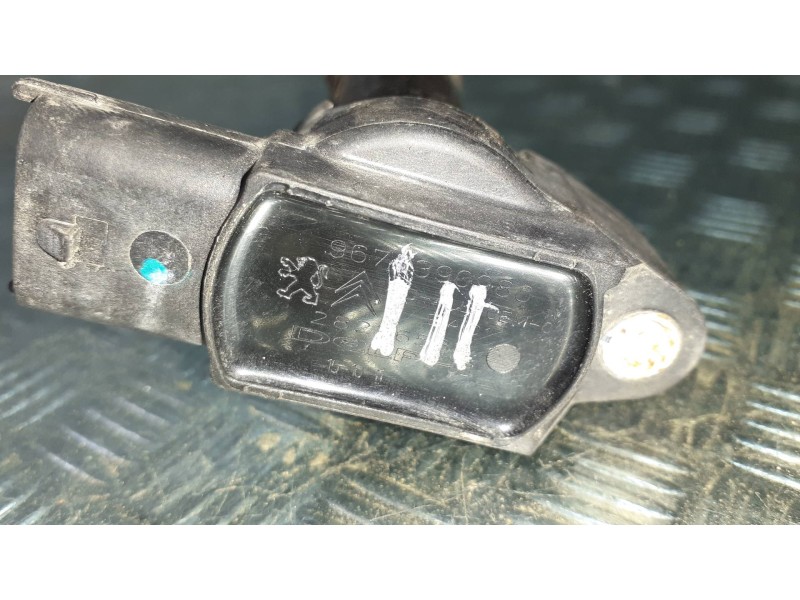 Recambio de bobina encendido para citroen c4 picasso referencia OEM IAM 9675390980 DELPHI 3 PINES
