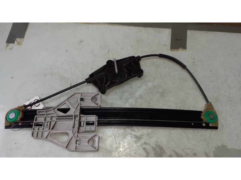 Recambio de elevalunas trasero izquierdo para audi a4 ber. (b8) basis referencia OEM IAM 8K0839461A  ELECTRICO