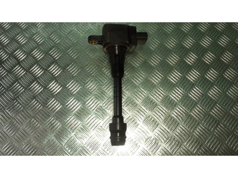 Recambio de bobina encendido para nissan primera berlina (p12) referencia OEM IAM 5DA193175681 3 PINES HELLA