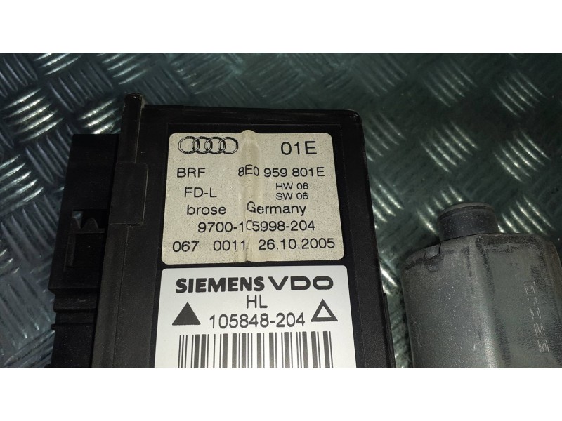 Recambio de motor elevalunas trasero izquierdo para audi a4 berlina (8e) referencia OEM IAM 8E095901E 0130821767 
