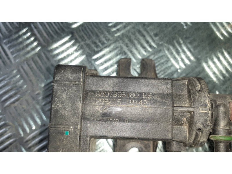 Recambio de valvula aire adicional para citroen c4 picasso referencia OEM IAM 9807396180  2 PINES