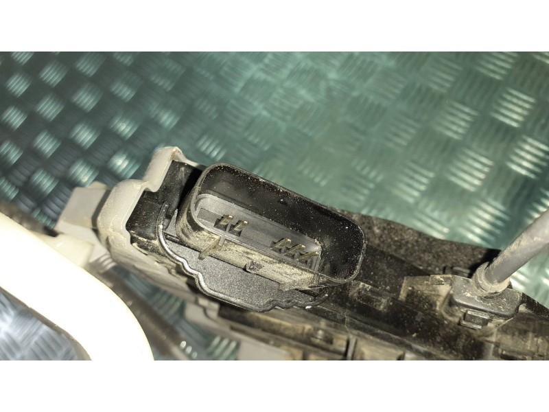 Recambio de cerradura puerta trasera derecha para hyundai ioniq 5 5 referencia OEM IAM 81420G2000 5 PINES ELECTRICA