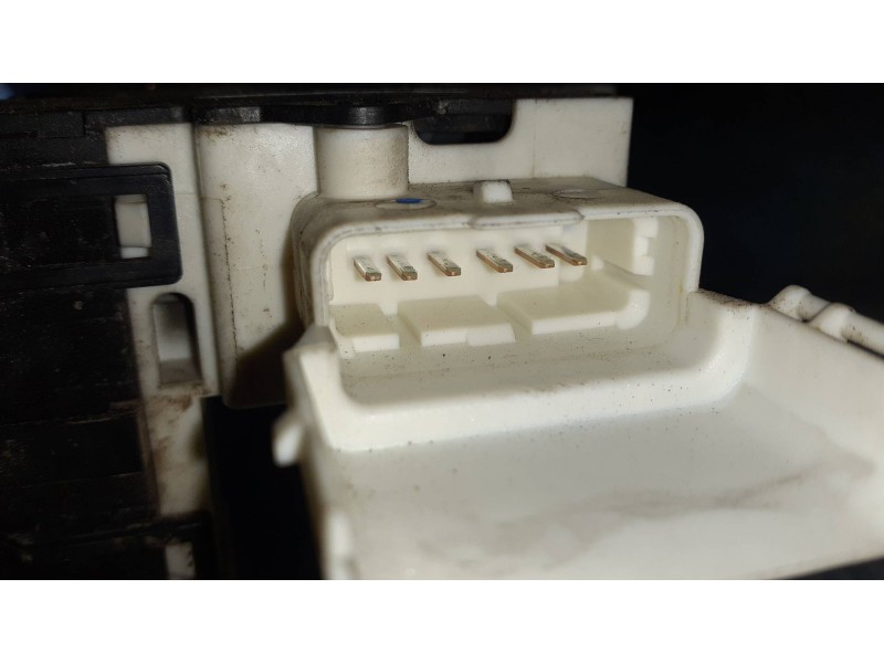 Recambio de cerradura puerta trasera izquierda para peugeot 407 st confort referencia OEM IAM   6 PINES