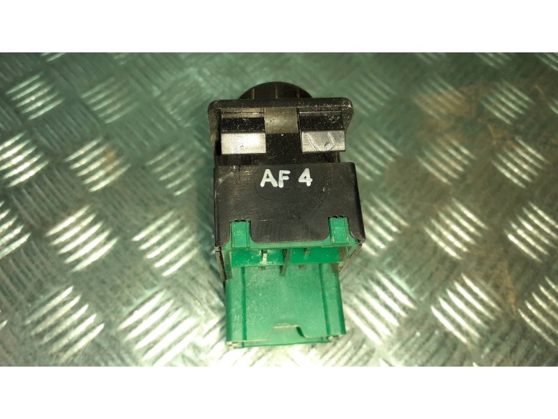 Recambio de mando retrovisor para nissan primera berlina (p12) referencia OEM IAM AF4  7 PINES