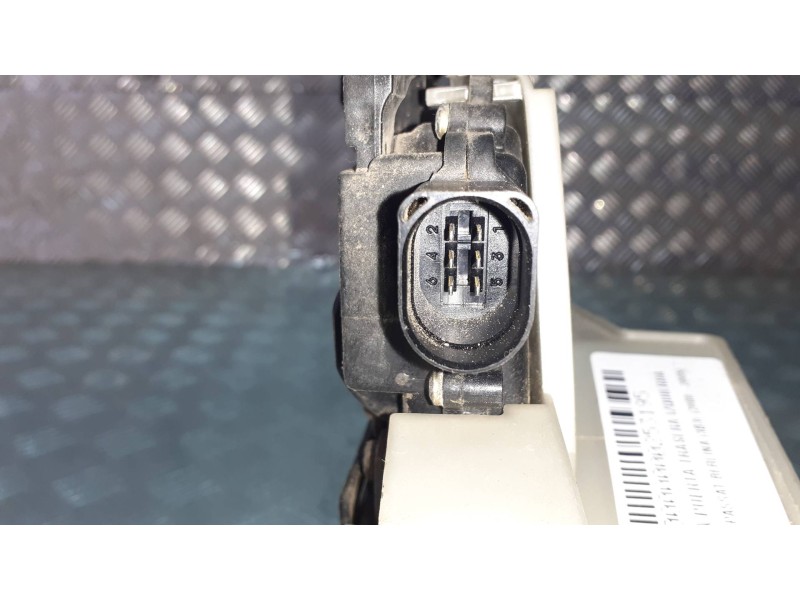 Recambio de cerradura puerta trasera izquierda para volkswagen passat berlina (3b3) referencia OEM IAM   6 PINES