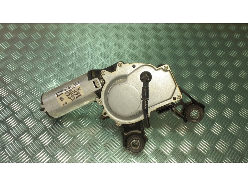 Recambio de motor limpia trasero para volkswagen polo (9n1) conceptline referencia OEM IAM 6Q6955711  4 PINES