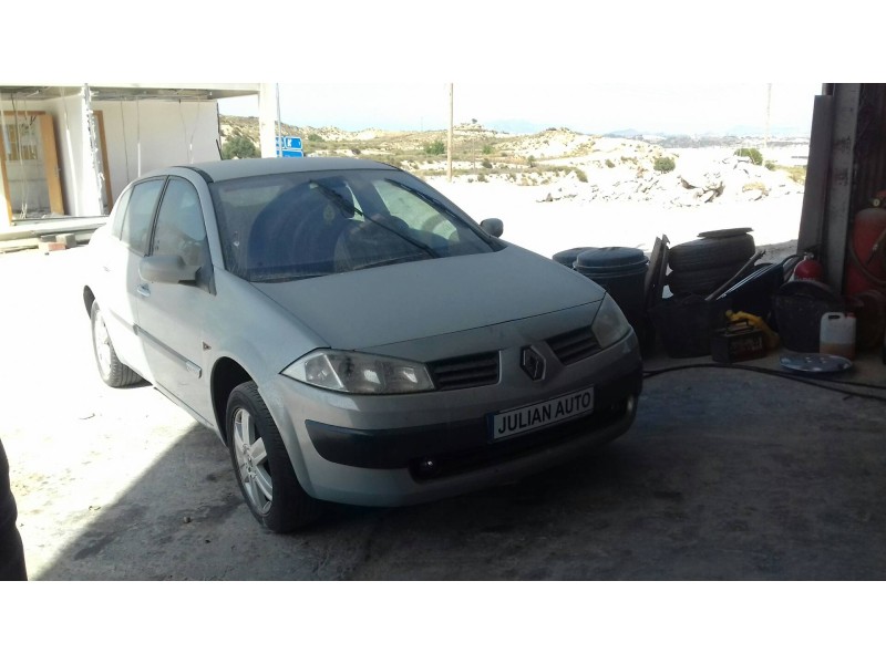 renault megane ii classic berlina del año 2004