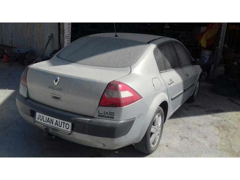 renault megane ii classic berlina del año 2004