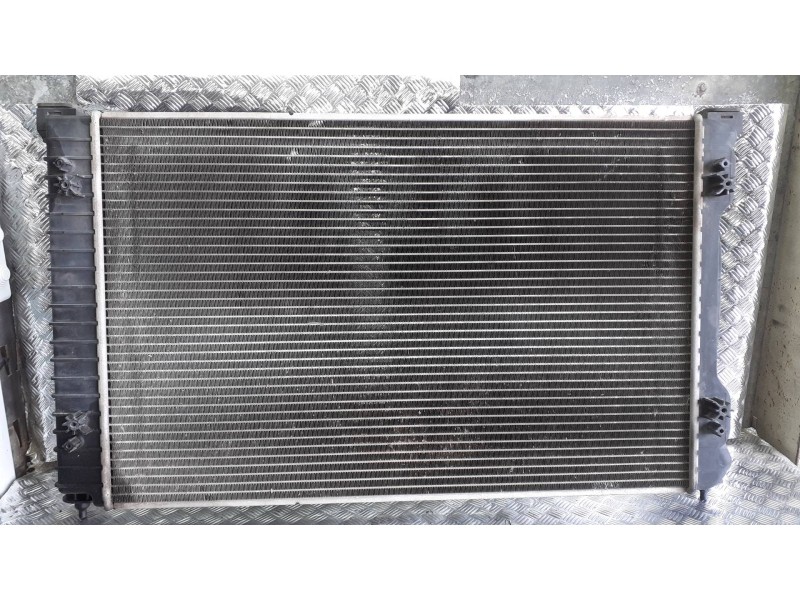 Recambio de radiador agua para audi a4 berlina (8e) referencia OEM IAM 8E0121251L  
