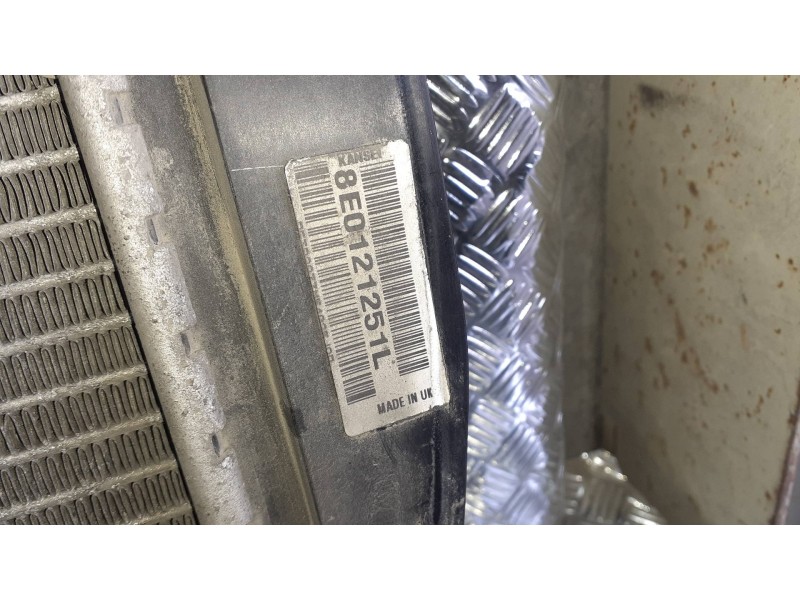 Recambio de radiador agua para audi a4 berlina (8e) referencia OEM IAM 8E0121251L  