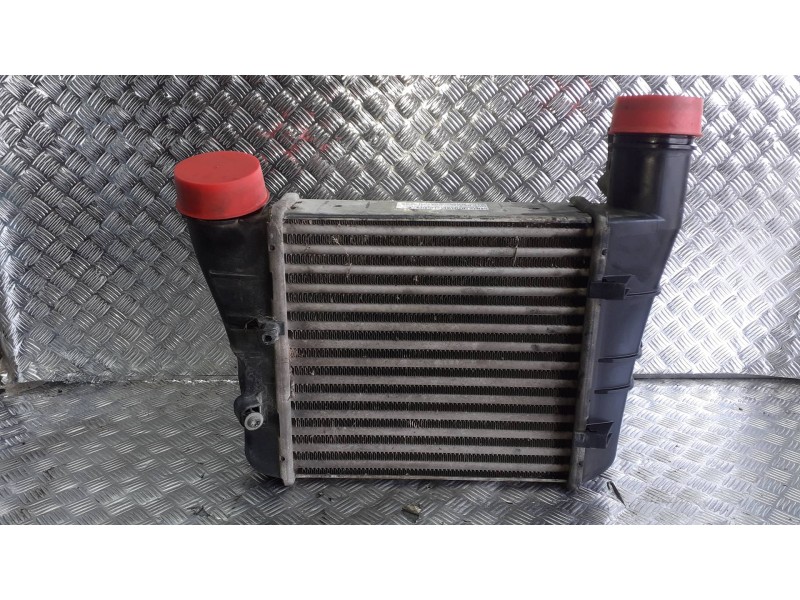 Recambio de intercooler para audi a4 berlina (8e) referencia OEM IAM 8E0145805AA 038906051C 4 PINES
