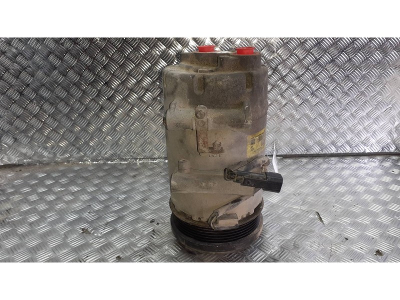 Recambio de compresor aire acondicionado para ford focus berlina (cak) ambiente referencia OEM IAM 4M5H19D629AE  2 PINES