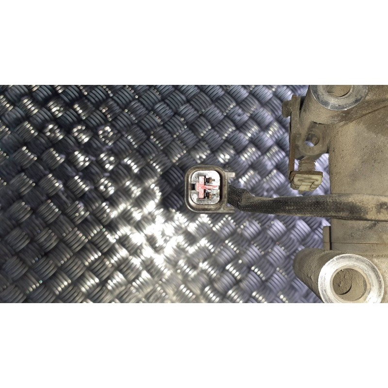 Recambio de compresor aire acondicionado para ford focus berlina (cak) ambiente referencia OEM IAM 4M5H19D629AE  2 PINES