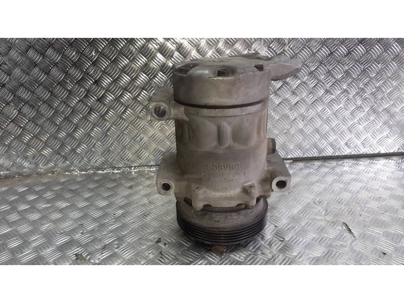 Recambio de compresor aire acondicionado para renault twingo (co6) referencia OEM IAM 7700115830 SD6V12 SANDEN