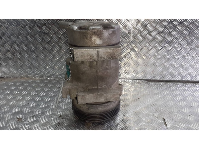 Recambio de compresor aire acondicionado para renault twingo (co6) referencia OEM IAM 7700115830 SD6V12 SANDEN
