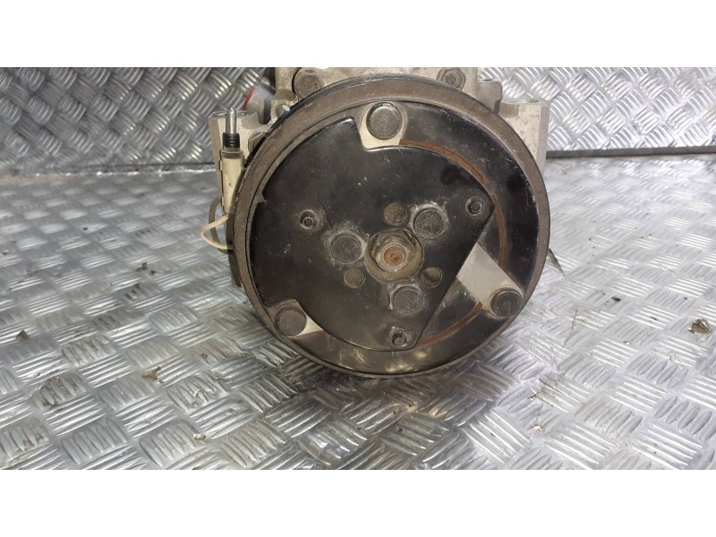 Recambio de compresor aire acondicionado para renault twingo (co6) referencia OEM IAM 7700115830 SD6V12 SANDEN