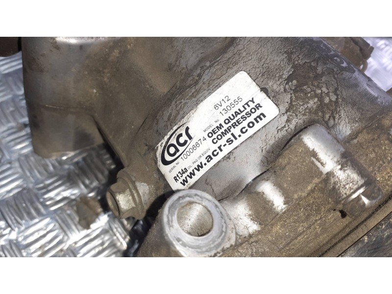 Recambio de compresor aire acondicionado para renault kangoo (f/kc0) referencia OEM IAM 130555 ACR 2 PINES