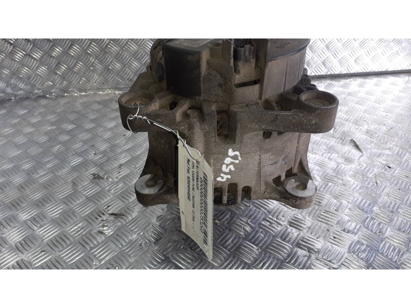 Recambio de alternador para opel vivaro furgón/combi (07.2006 =>) referencia OEM IAM 8200404459D VALEO 2 PINES