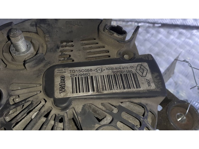 Recambio de alternador para opel vivaro furgón/combi (07.2006 =>) referencia OEM IAM 8200404459D VALEO 2 PINES