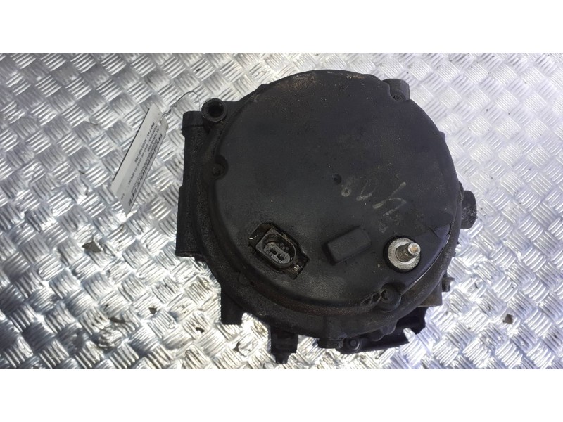 Recambio de alternador para mercedes-benz clase c (w203) berlina referencia OEM IAM A0001501750 DELPHI 190A