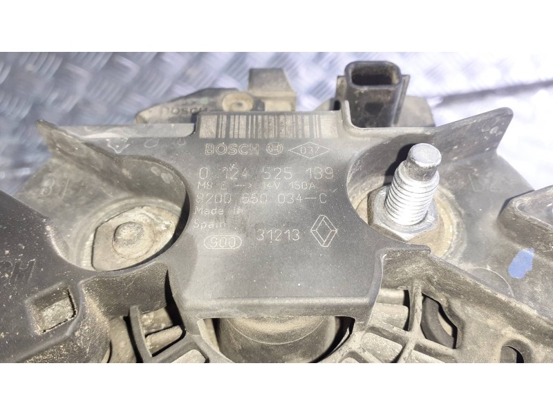 Recambio de alternador para renault kangoo (f/kc0) referencia OEM IAM 8200660034 BOSCH 150A