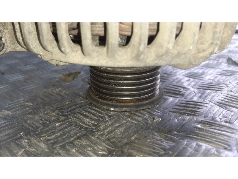 Recambio de alternador para bmw mini (r50,r53) cooper referencia OEM IAM TN1022112222 DENSO 105A