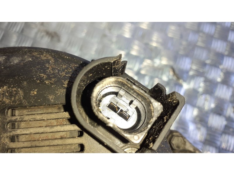 Recambio de alternador para volkswagen sharan (7n1) referencia OEM IAM 03L903023B VALEO 180A
