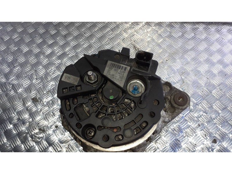 Recambio de alternador para volkswagen new beetle (9c1/1c1) referencia OEM IAM 06F903023F 2 PINES 140A