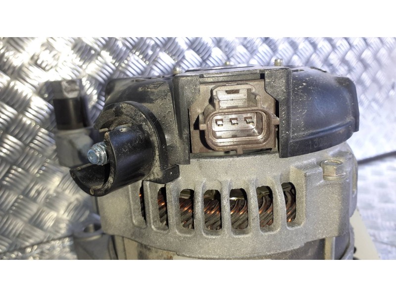 Recambio de alternador para volvo s40 berlina referencia OEM IAM 1042102710 DENSO 3 PINES