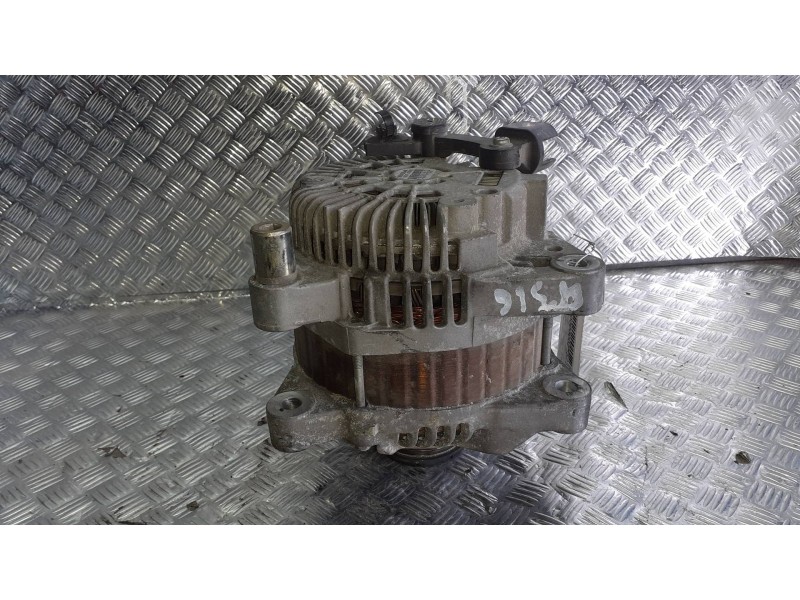 Recambio de alternador para peugeot 407 st confort referencia OEM IAM 96547528  2 PINES