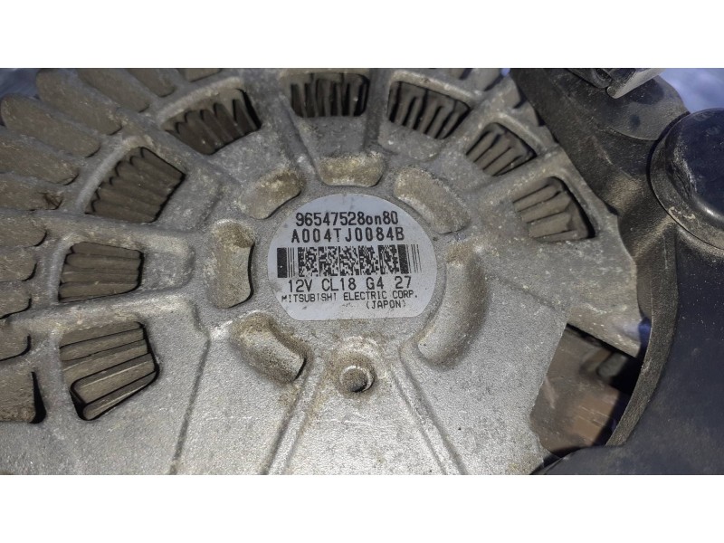 Recambio de alternador para peugeot 407 st confort referencia OEM IAM 96547528  2 PINES