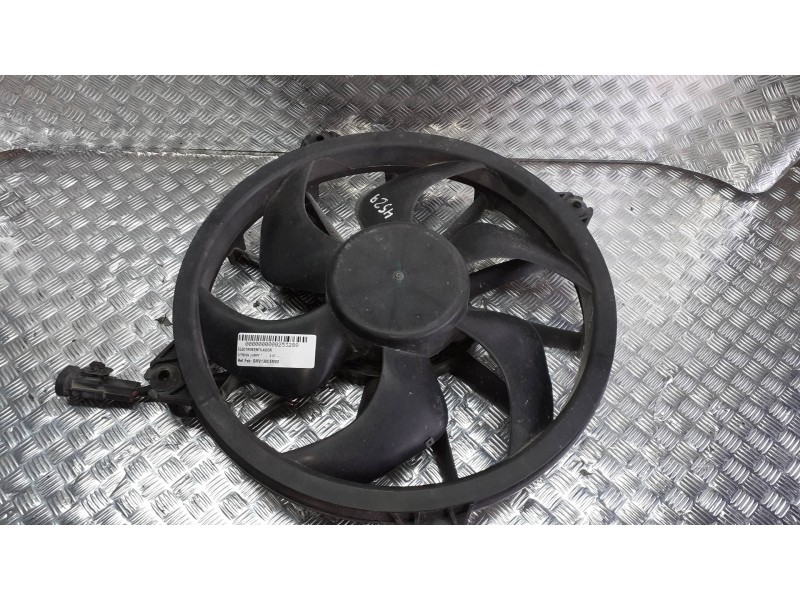 Recambio de electroventilador para citroen jumpy referencia OEM IAM GMV130CEM00  2 PINES