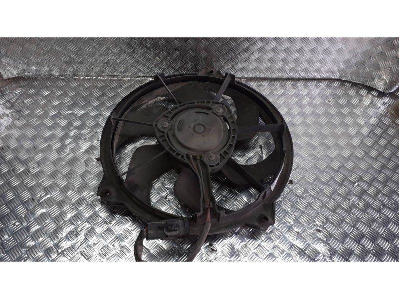 Recambio de electroventilador para citroen jumpy referencia OEM IAM GMV80CEM00  2 PINES
