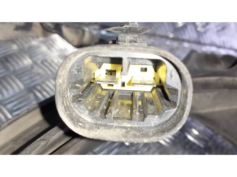 Recambio de electroventilador para citroen jumpy referencia OEM IAM GMV80CEM00  2 PINES