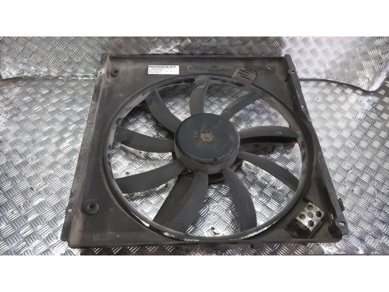 Recambio de electroventilador para renault twingo (co6) referencia OEM IAM 8240130  2 PINES