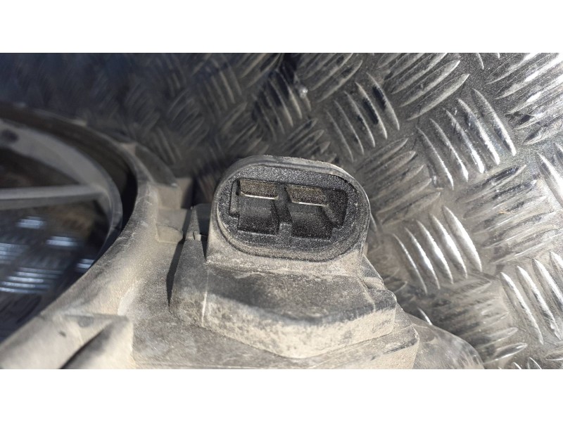 Recambio de electroventilador para renault twingo (co6) referencia OEM IAM 8240130  2 PINES