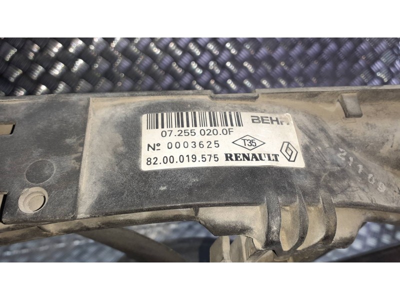 Recambio de electroventilador para renault twingo (co6) referencia OEM IAM 8240130  2 PINES