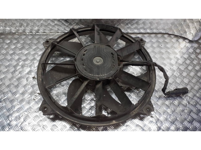 Recambio de electroventilador para peugeot 308 sw referencia OEM IAM 9661571480  2 PINES