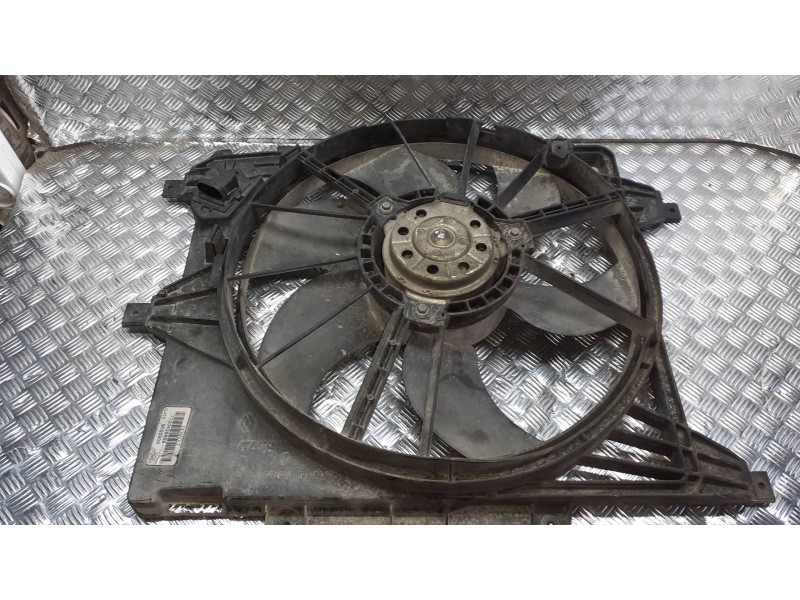 Recambio de electroventilador para renault clio ii fase ii (b/cb0) referencia OEM IAM 7700428659  2 PINES