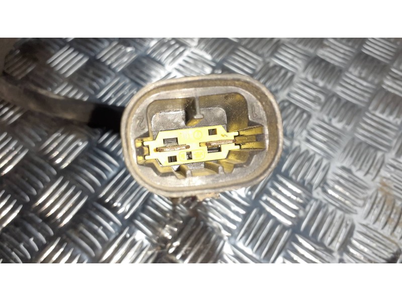 Recambio de electroventilador para citroen c4 picasso referencia OEM IAM 8240643  2 PINES