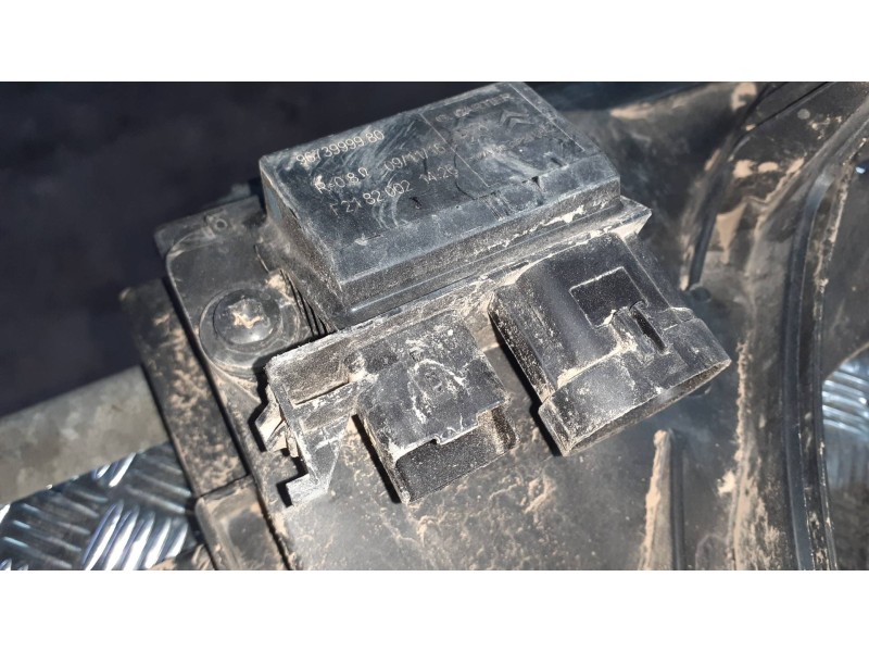 Recambio de electroventilador para citroen c4 picasso referencia OEM IAM 8240643  2 PINES