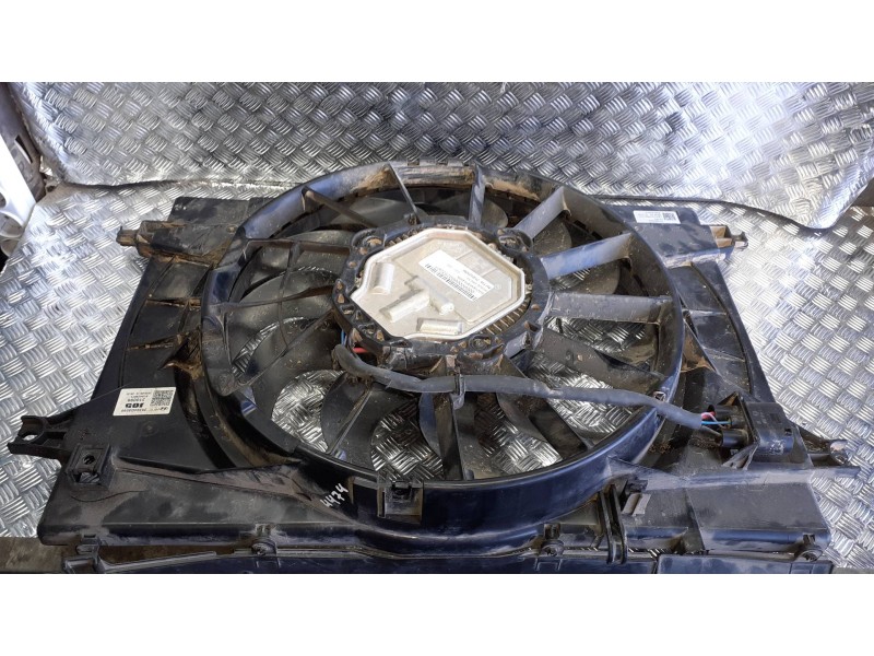 Recambio de electroventilador para hyundai ioniq 5 5 referencia OEM IAM 25304G5090 25380G5600 4 PINES