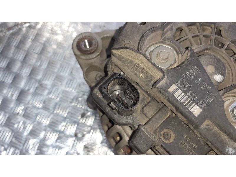 Recambio de alternador para seat leon (1p1) referencia OEM IAM 06F903023F 2 PINES 140A