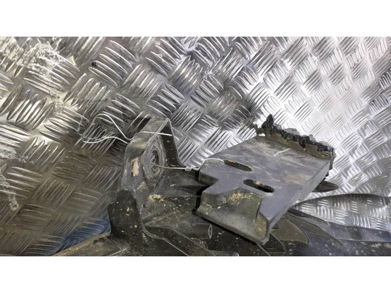 Recambio de faro izquierdo para renault zoe referencia OEM IAM 260605036R  5+3 PINES