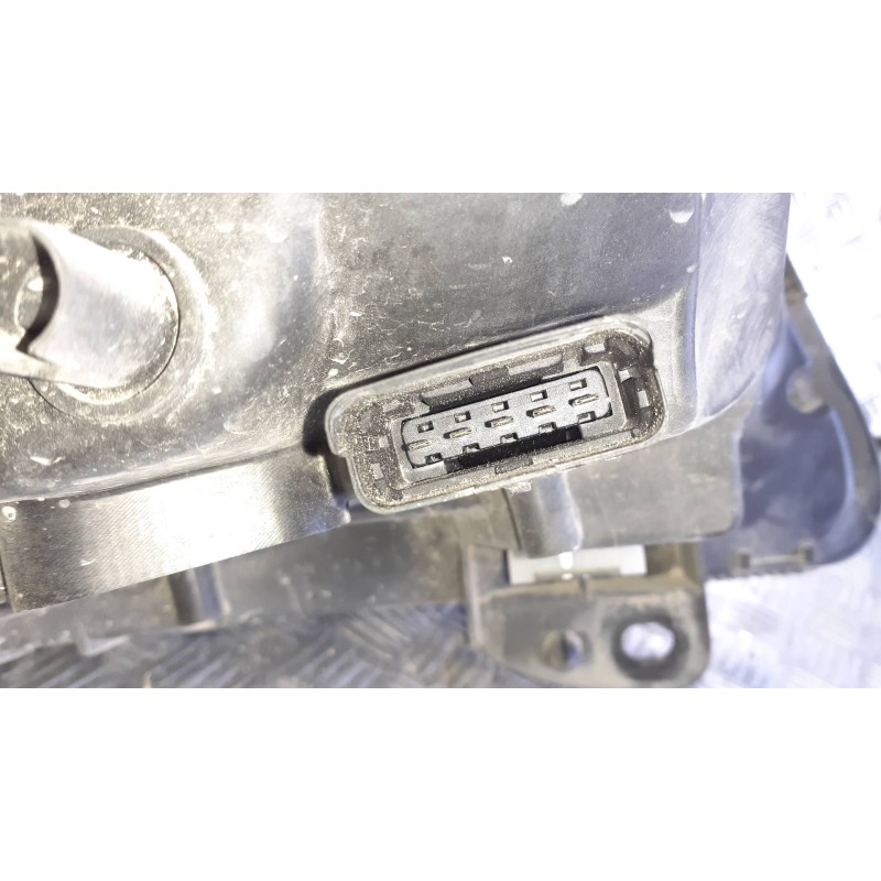 Recambio de faro izquierdo para renault clio ii fase ii (b/cb0) referencia OEM IAM 15601900LI  3+5 PINES